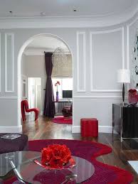 Considerate innanzitutto le dimensioni della stanza, perch� una cornice molto grande potr� sopraffare la stanza facendola restringere, mentre se troppo piccola mancher� di impatto. Decorare Casa Con Gli Stucchi In Gesso Foto Design Mag