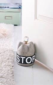 Cale Porte Original Et Design Blog Deco Clem Around The Corner Bricolage En Beton Deco Beton Cale Porte