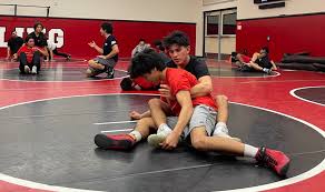 Hollister High wrestling has high hopes for the season