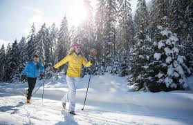 Psia (professional ski instructors of america) cross country national team member greg rhodes has a phd in kinesiology and has taught for more than 20 years. How To Cross Country Ski