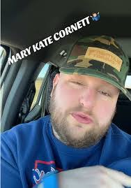 Andrew Wesley's Instagram, Twitter & Facebook