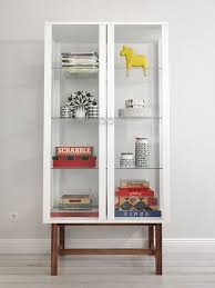 Pin De Gisele Pichavant En Comedor Vitrinas Ikea Decoracion De Vitrina Muebles Para Tienda