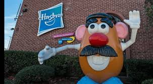 Potato head showtime attractions toy child, mr&mrs png. Iwk1p0lyx6kstm