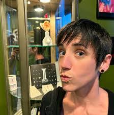 Dani Paris's Instagram, Twitter & Facebook