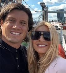 Strictly's Tess Daly sweet family photos with husband Vernon Kay and  daughters