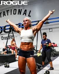 Rogue Fitness On Instagram Game On Rogue Athletes Sarasigmunds Tiaclair1 Anniethorisdottir And Katrintanja Take Abs Workout Muscle Women Rogue Fitness