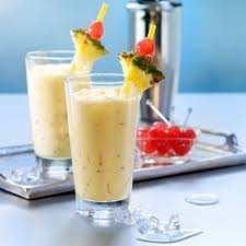 Gin Colada Rezept Cocktailkirsche Essen Und Trinken Longdrinks