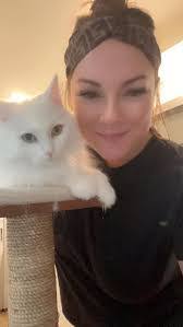 Sandra Highley's Instagram, Twitter & Facebook