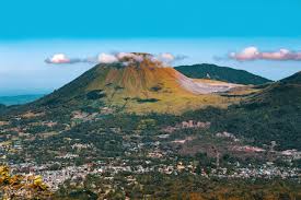 Gunung Mahawu, Gunung Dekat Manado yang Ramah untuk Pendaki Pemula - Where  Your Journey Begins