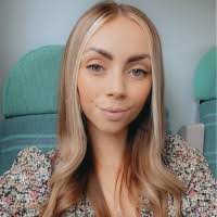 Nikita Burt's Instagram, Twitter & Facebook