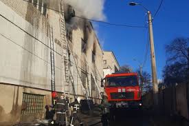 Сегодня, 21 января, в харькове загорелся дом престарелых. V Harkove Proizoshel Pozhar Na Tekstilnom Proizvodstve Video