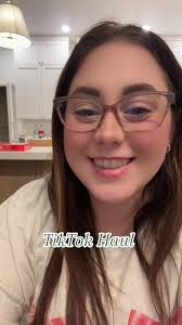 TikTok Haul #tiktokshop #tiktokhaul #alablaster #yearinthebible  #thewellwateredwoman #bombas #socks #pens #biblestudy #christian  #christiangirl #mama @Alabaster Co @Bombas