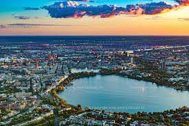 Alster communications is excited to announce our partnership with icom america. Luftbilder Von Hamburg Alster