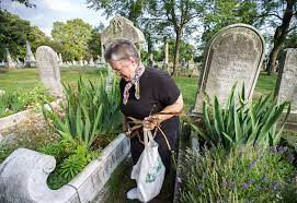 This sometimes makes it difficult to choose just the. Gardeners Bring Cradle Graves Back From The Dead Hidden City Philadelphia