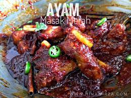 1/2 ekor ayam atau 5 ketul peha ayam (terpulang) garam dan kunyit 1/2 ulas bawang besar (dihiris bulat) 10 ulas bawang merah (dikisar) 2 ulas bawang putih (dikisar) 1 inci halia (dikisar). Resipi Ayam Masak Merah Sedap Mudah Nina Mirza