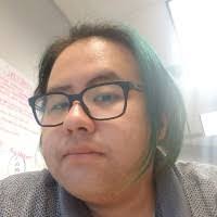 Kue Vang's Instagram, Twitter & Facebook