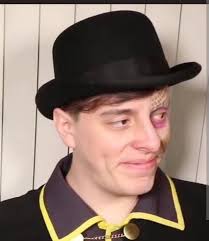 He is also known as the heart for thomas. I Don T Like Deceit But That Face Is A Big Mood Thomas Sanders Sander Sides Sanders