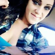 Karissa Lowe's Instagram, Twitter & Facebook