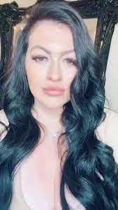 Amber Vickroy's Instagram, Twitter & Facebook