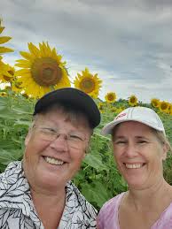 How cool is this! 😎🌻👍 Photo credit￼ H. M. Swanson Photography￼