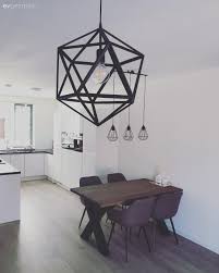 Satir Aralarinda Pembeler Bu Modern Eve Sicak Zerafet Katiyor 2 Ev Gezmesi Ev Dekoru Ikea Oturma Odasi Dekor
