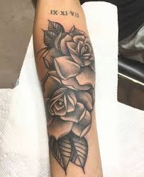 25 trendy tattoo frauen rosen unterarm tattoo frauen. Traditional Roses Tattoo Rosentattoo Rosen Tattoo Frau Tattoo Ideen