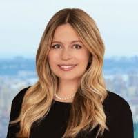 Erica Bart's Instagram, Twitter & Facebook