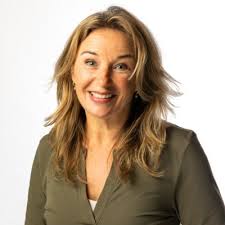 Wat als je allebei nog een puist werk te doen hebt, maar je hebt een  wandelweekend gepland? Dan bouw je zo'n schattig Drents vakantiehuisje toch  gewoon om tot werkstulpje? Een paar uur