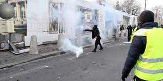 Acte Xiii Des Gilets Jaunes 51 400 Manifestants En France Le Point