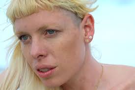 Dot Stack Posts dans 14ky Gold Sterling Silver