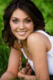 Kelsey Cartwright's Instagram, Twitter & Facebook