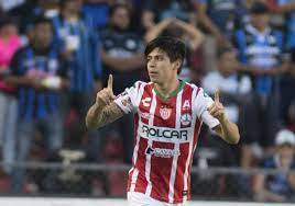 2] 25 13 27 18 16 21 120: Pachuca Invirtio Us 12 Millones Para Quedarse Con Victor Davila