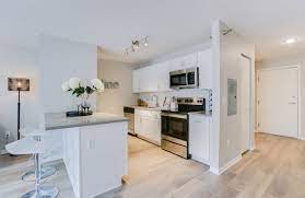 As of july 2021, the average apartment rent in minneapolis, mn is $1,204 for a studio, $1,888 for one bedroom, $2,420 for two bedrooms, and $1,885 for three bedrooms. Loring Park Apartments Minneapolis Mn Apartments For Rent