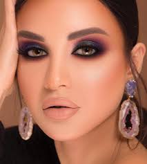 صباح الخير يا بنات بنسبة للبنات يلي يسالوا علي تجربتي جلسات البلازما  المركزة اكثر شي حبيتها بشرتي نظارة ومشدودة طبعا البلازما المركزة تحفز  الكولجن توحد لون بشرة تشد البشرة تنحي مسامات تنقص