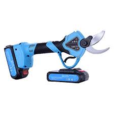 Black And Decker Hedge Trimmer Battery 18v 1 X Cordless Pruner 2 X Backup Batteries 1 X Spare Blade 2 X Wrench Software 1 X Us Cost Adapter 1 X Storage Field Guarant Pruners Pruning Shears Cordless