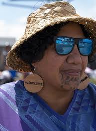 Paula Rochelle's Instagram, Twitter & Facebook