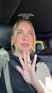 Emily Kizer's Instagram, Twitter & Facebook