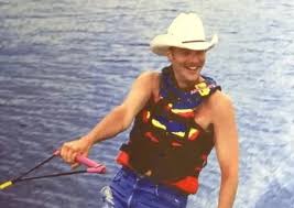 Alan Jackson's "Chattahoochee" Was Released 30 Years Ago Today