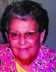 Ellen Capers's Instagram, Twitter & Facebook