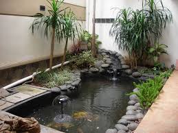 15 inspirasi taman depan rumah sederhana yang cantik 4. 15 Ide Desain Kolam Ikan Minimalis Yang Kamu Pasti Suka