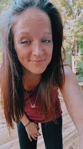 Katelyn Breen's Instagram, Twitter & Facebook