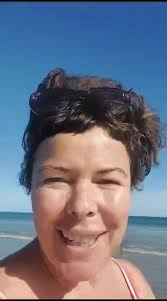 Dyma Anwen Thomas a fydd yn arwain sesiynau adweitheg yn ystod Encil Arall  Hydref 13-15. Cofiwch gysylltu a Llety Arall i archebu eich lle:...