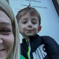 Tia buongiorno amore mio. Ci ho messo qualche giorno a parlarne perché ho  dovuto realizzare che fosse reale. È successo davvero. Una vita è stata  salvata grazie ad uno dei defibrillatori del