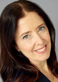 INTERVIEW with the artist Leah Oates