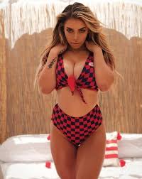 Ashley Bernier - Free pics, galleries & more at Babepedia