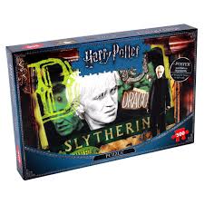 The four houses of hogwarts make up this delightful puzzle, perfect for a rainy afternoon when quidditch is cancelled. Harry Potter Slytherin 500 Piece Jigsaw Winning Moves Uk