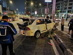 Travel in comfort for less ! Passenger Dies Driver Suffers Broken Leg In Crash The Star