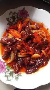 Masukkan irisan bawang bombay, saus tiram, minyak wijen, aduk sampai bawang bombay layu. Resepi Daging Masak Merah Ala Thai Ini Amat Mudah Dibuat Dan Enak Dikongsi Bersama