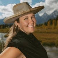 Jennifer Meissner's Instagram, Twitter & Facebook