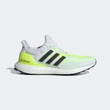 Adidas' ultra boost line is known for its plush and responsive cushion tech and, for that reason and more, is a favorite among runners. Adidas Ultraboost Dna 2 0 Laufschuh Weiss Adidas Deutschland